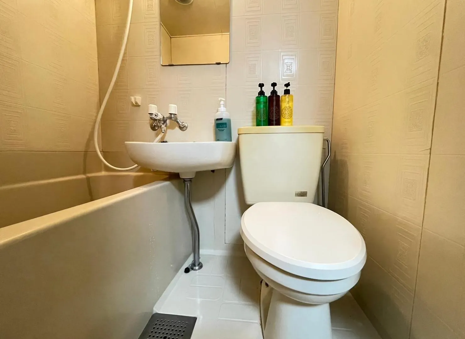 Multi Stay Osaka Nipponbashi 25 Japonya